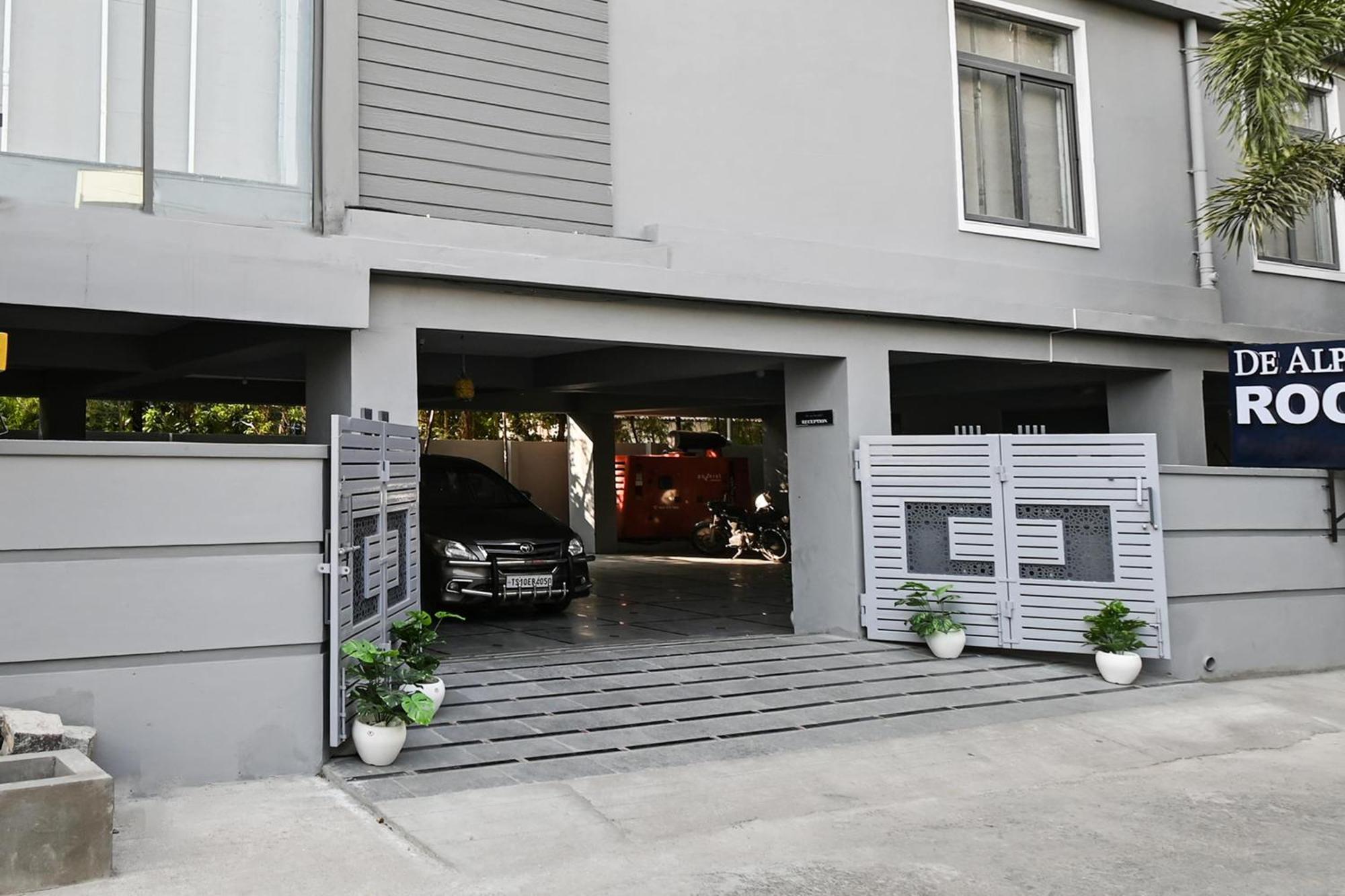 Super Townhouse De Alphabet Karmanghat Hyderabad Exterior photo